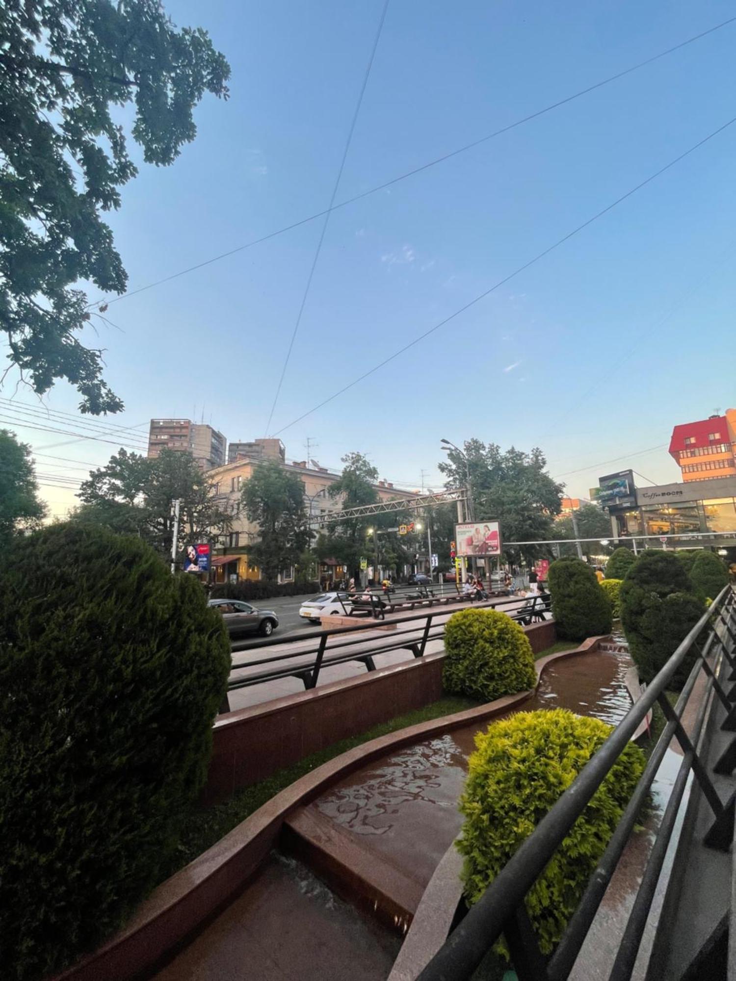 Двухкомнатная Квартира На Арбате Almaty Exterior photo
